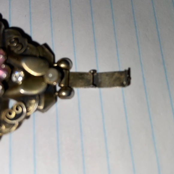 Vintage Coral And Lucite Bracelet And Clip Earrings - Picture 6 of 8